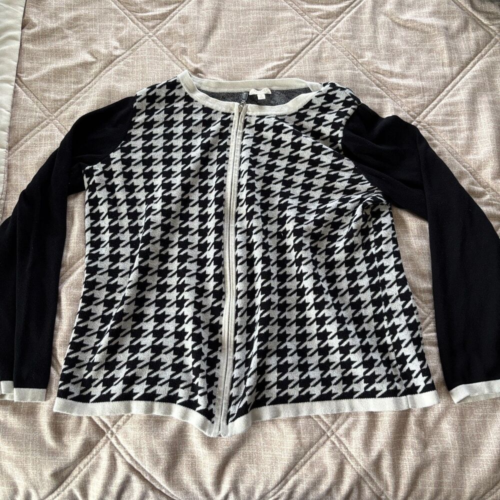Talbots: Woman 1X Cardigan Sweater Black White Houndstooth Full Zip Front